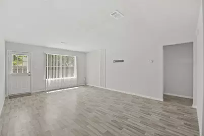 12803 Rockford Drive, Houston, TX 77048 - Photo 14