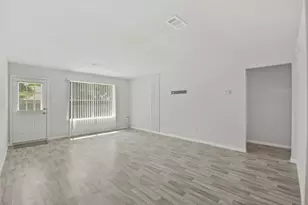 12803 Rockford Dr, Houston, TX 77048 - Photo 14