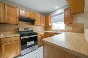 3231 E Heatherock Cir, Sugar Land, TX 77479 - Photo 18