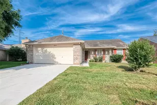 3231 E Heatherock Cir, Sugar Land, TX 77479 - Photo 4