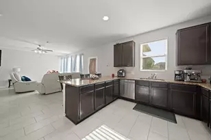 2507 Sunlit Meadow Trl, Fresno, TX 77545 - Photo 4