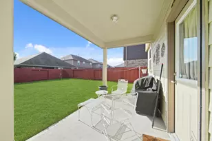 2507 Sunlit Meadow Trl, Fresno, TX 77545 - Photo 18