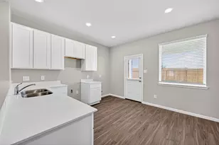 9259 Grace Rdg Dr, Willis, TX 77318 - Photo 10