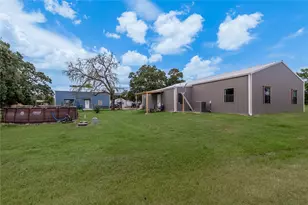 1014 N Shipp St, Madisonville, TX 77864 - Photo 38