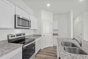 24622 Golden Brook Ct, Magnolia, TX 77355 - Photo 2