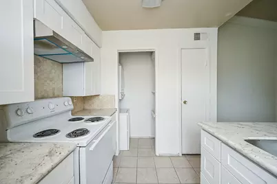 3900 Woodchase Drive #86, Houston, TX 77042 - Photo 14