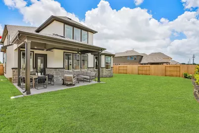 2110 Villa Flora Lane, Friendswood, TX 77546 - Photo 38