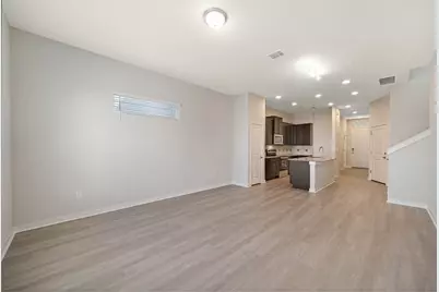 15008 Forum Avenue, Austin, TX 78660 - Photo 8