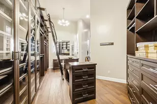 5 W Shady Ln, Houston, TX 77063 - Photo 30