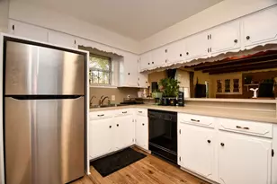 2019 N Thompson St, Conroe, TX 77301 - Photo 6