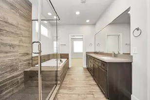 325 Eado Park Cir, Houston, TX 77020 - Photo 36