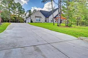 26127 E Crown Crossing Dr, Montgomery, TX 77316 - Photo 1