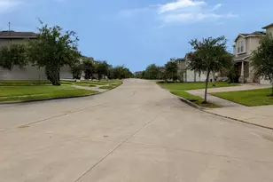 6831 Cortenridge Ln, Houston, TX 77048 - Photo 2