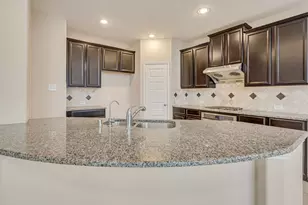 17602 Stamford Oaks Dr, Tomball, TX 77377 - Photo 4