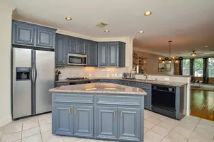 208 Bremond St, Houston, TX 77006 - Photo 18