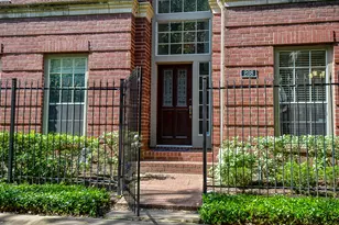 208 Bremond St, Houston, TX 77006 - Photo 2