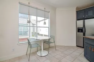 208 Bremond St, Houston, TX 77006 - Photo 14