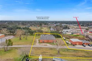 200 Bowling Alley Ln, Alvin, TX 77511 - Photo 2