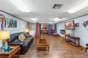 200 Bowling Alley Ln, Alvin, TX 77511 - Photo 4