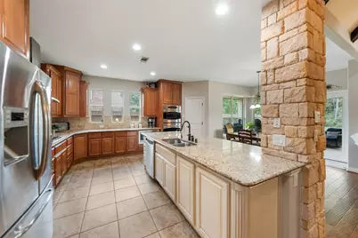 140 Brendan Woods Lane, Conroe, TX 77384 - Photo 8