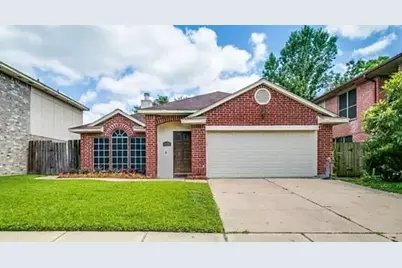 2025 Sandy Knoll Drive, Missouri City, TX 77489 - Photo 1