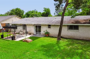 11930 Ashcroft Dr, Houston, TX 77035 - Photo 40