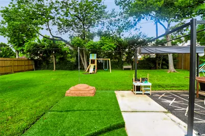 11930 Ashcroft Drive, Houston, TX 77035 - Photo 34
