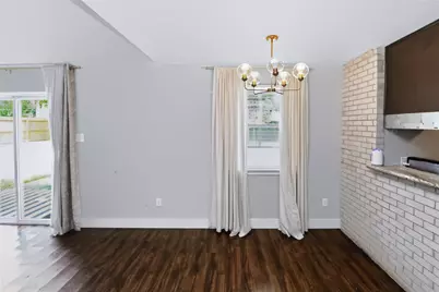 11930 Ashcroft Drive, Houston, TX 77035 - Photo 6