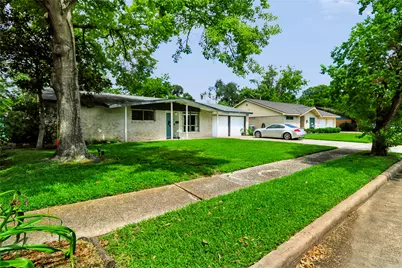 11930 Ashcroft Drive, Houston, TX 77035 - Photo 4