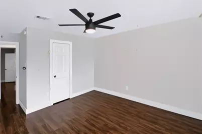 11930 Ashcroft Drive, Houston, TX 77035 - Photo 24