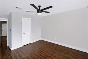 11930 Ashcroft Dr, Houston, TX 77035 - Photo 24