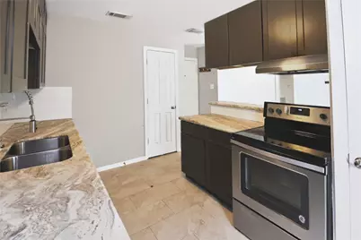 11930 Ashcroft Drive, Houston, TX 77035 - Photo 18