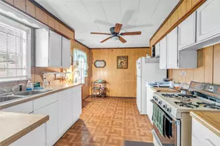 6814 Covington Dr, Houston, TX 77091 - Photo 4