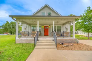 1345 Indian Hill Blvd, Livingston, TX 77351 - Photo 1
