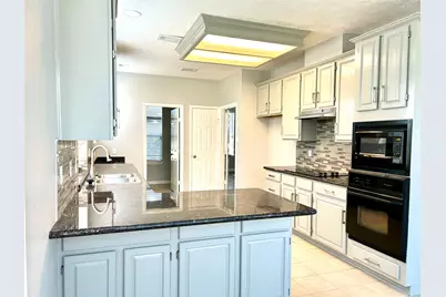 13703 Midfield Glen Court, Houston, TX 77059 - Photo 4