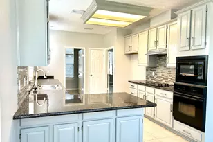 13703 Midfield Glen Ct, Houston, TX 77059 - Photo 4