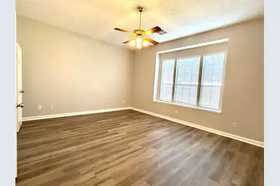 13703 Midfield Glen Court, Houston, TX 77059 - Photo 8