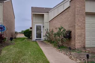 1817 Veranda Dr, West Columbia, TX 77486 - Photo 2