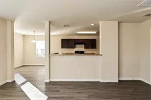 715 North Ella Creek Drive, Houston, TX 77067 - Photo 4