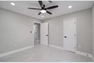 13221 Candlewick Street, Houston, TX 77015 - Photo 20