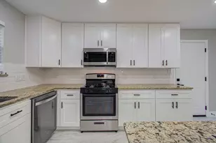 13221 Candlewick St, Houston, TX 77015 - Photo 14