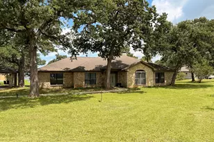 852 Lcr 894, Jewett, TX 75846 - Photo 1