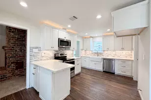 2503 Whispering Springs Dr, Spring, TX 77373 - Photo 2