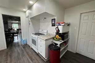 5526 Bunte St, Houston, TX 77026 - Photo 12