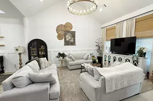 431 Wellshire Dr, West Columbia, TX 77486 - Photo 2