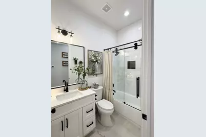 431 Wellshire Drive, West Columbia, TX 77486 - Photo 12