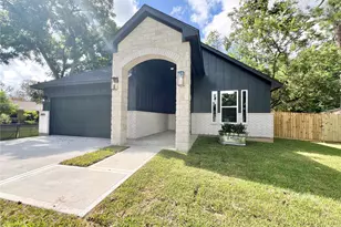 11905 23rd St, Santa Fe, TX 77510 - Photo 2