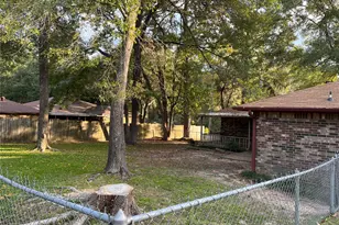 3661 Youpon St, Huntsville, TX 77340 - Photo 4