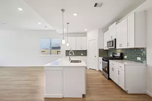 6005 Mockingbird Ldg Ln, Pearland, TX 77584 - Photo 12