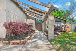 15903 Hickory Knoll Dr, Houston, TX 77059 - Photo 2